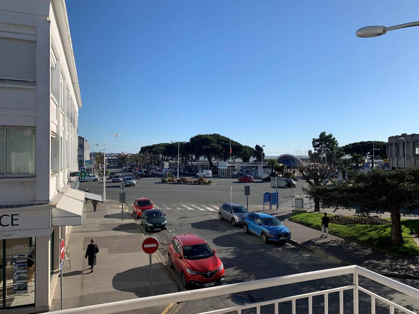 Royan - Appartement Au Coeur Du Centre-Ville - Plage A 200M Seulement Buitenkant foto